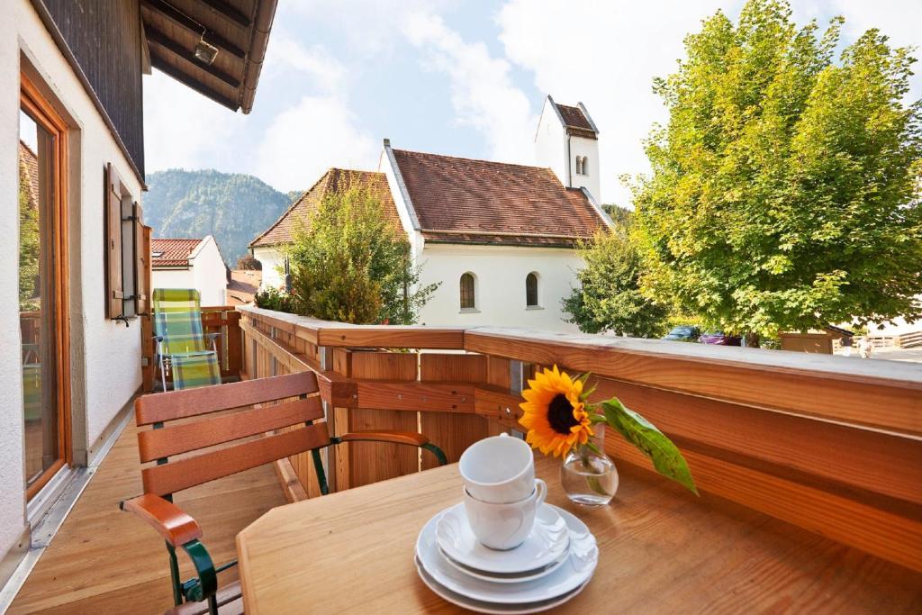 Hotel Restaurant Fruehlingsgarten Füssen Eksteriør billede
