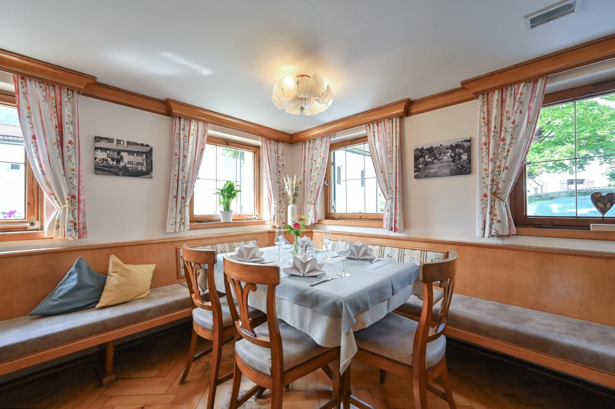 Hotel Restaurant Fruehlingsgarten Füssen Eksteriør billede
