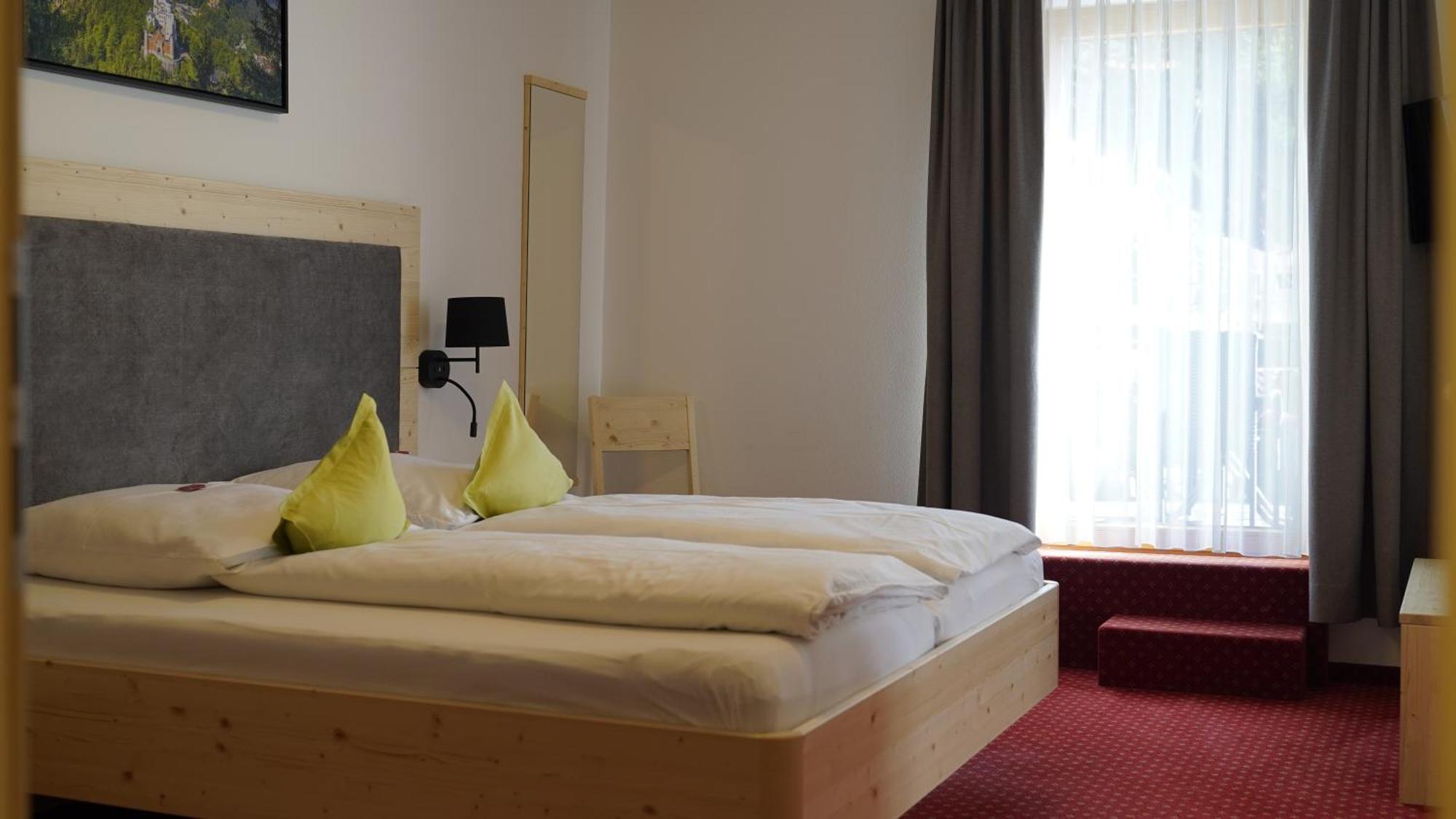 Hotel Restaurant Fruehlingsgarten Füssen Eksteriør billede